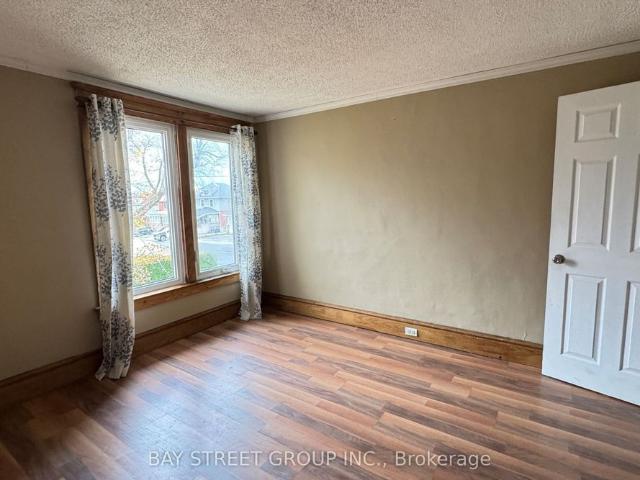 House for rent in Niagara Falls, Golden Horseshoe