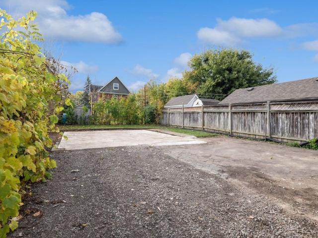 House for rent in Thorold, Golden Horseshoe