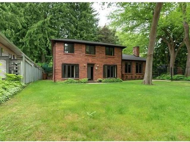 House for rent in Ancaster, Ontario