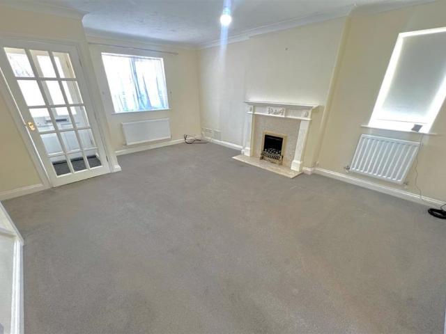 House for rent in Crowdhill, Helford