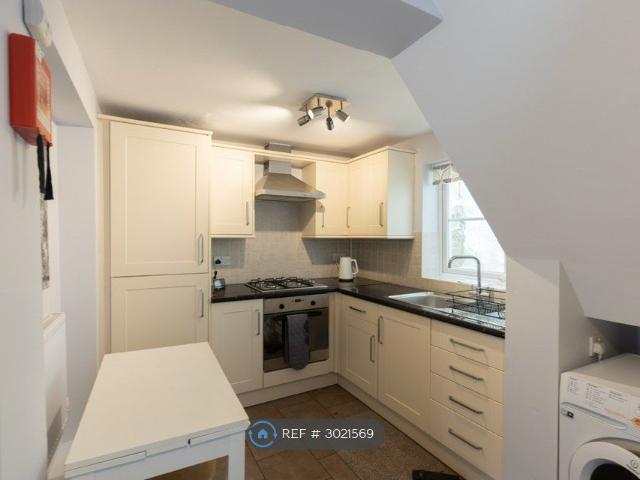 Room for rent in Golden Valley, Gloucestershire