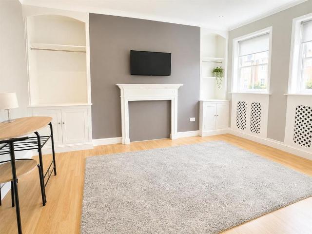 Apartment for rent in Marylebone, Greater London