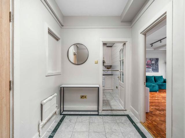 Apartment for rent in Marylebone, Greater London