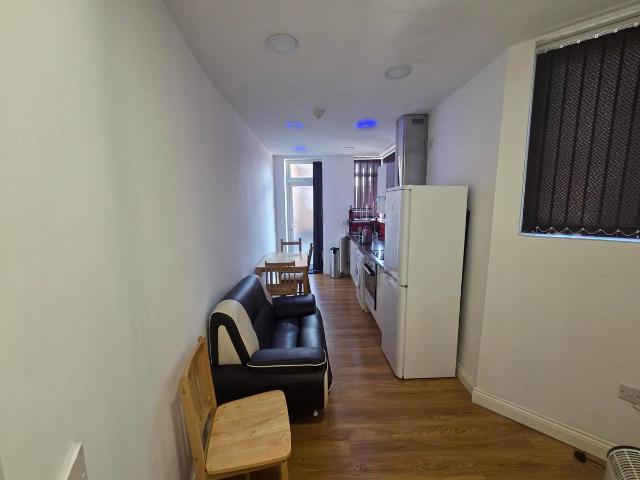 Studio for rent in Barton, Leicestershire