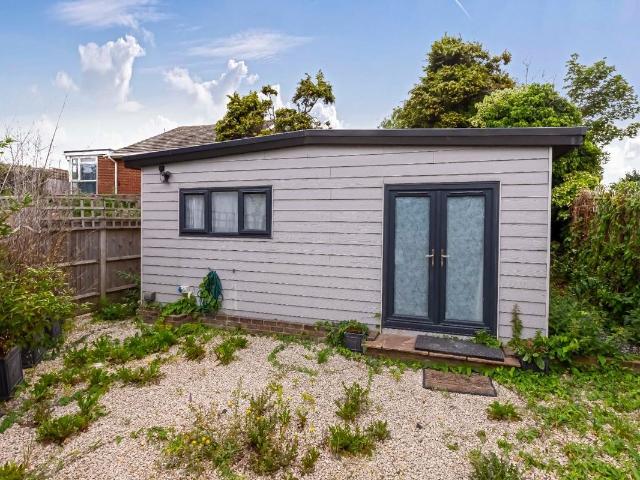Apartment for rent in Fishersgate, West Sussex