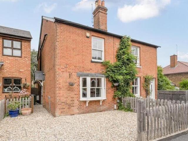 House for sale in Crowthorne, Bracknell Forest