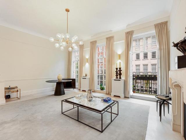 House for rent in Mayfair, Greater London
