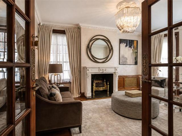 House for rent in Mayfair, Greater London