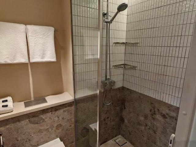 Apartment for rent in Upper Bukit Timah