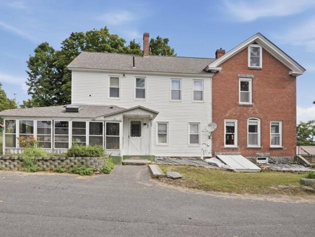 House for sale in Gilbertville, Hardwick