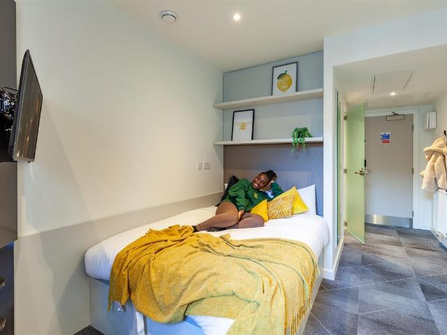 Room for rent in West Midlands