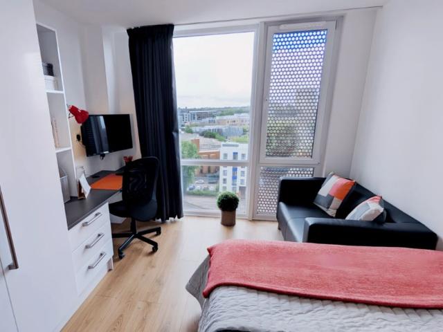 Studio for rent in Hillfields, West Midlands