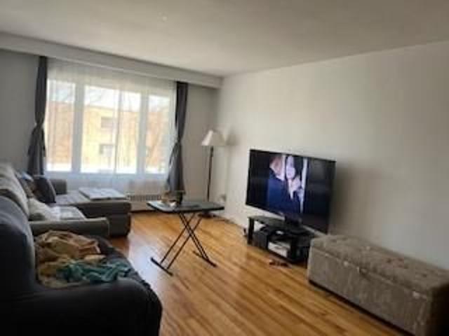 Apartment for rent in St. Leonard's, Quebec