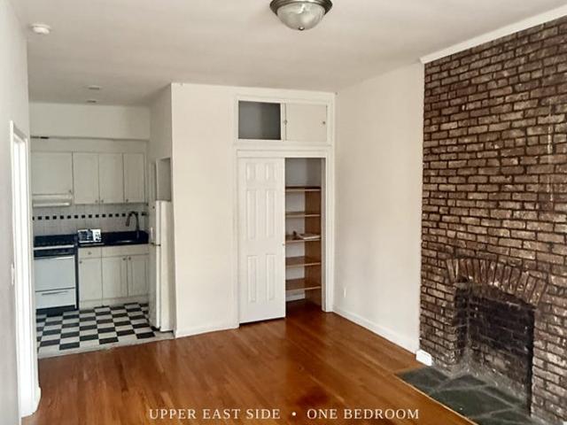 Room for rent in Arverne, New York