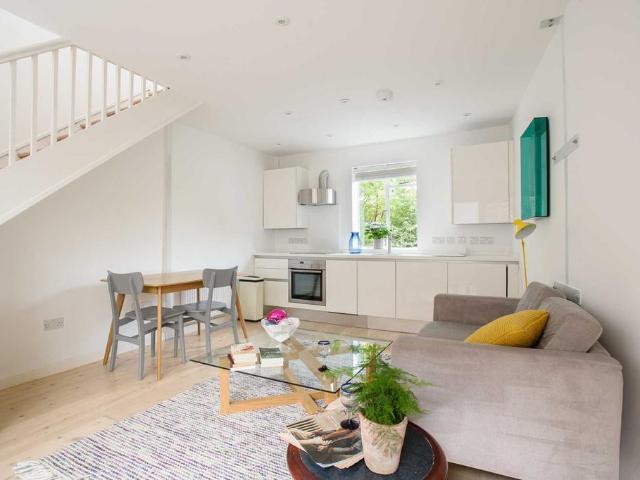 House for rent in St Thomas', The Slade