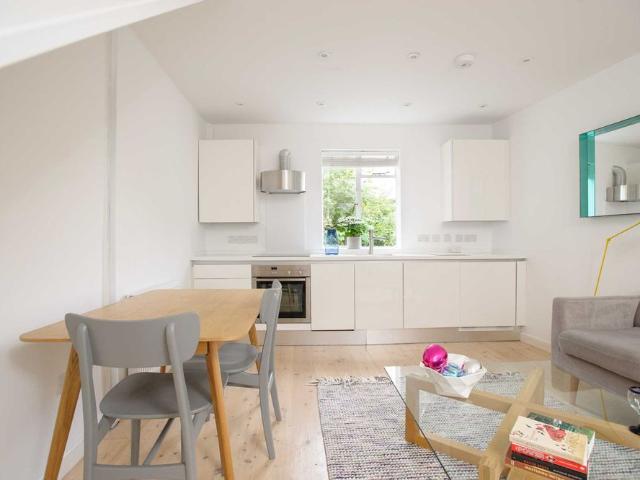House for rent in St Thomas', The Slade