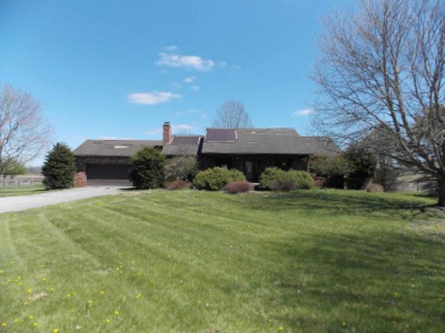 House for sale in Fredericktown, Ohio