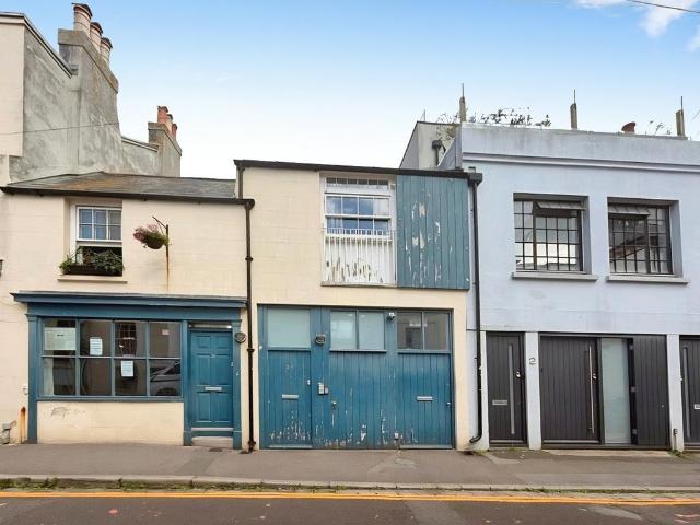 Apartment for rent in Round Hill, Brighton & Hove