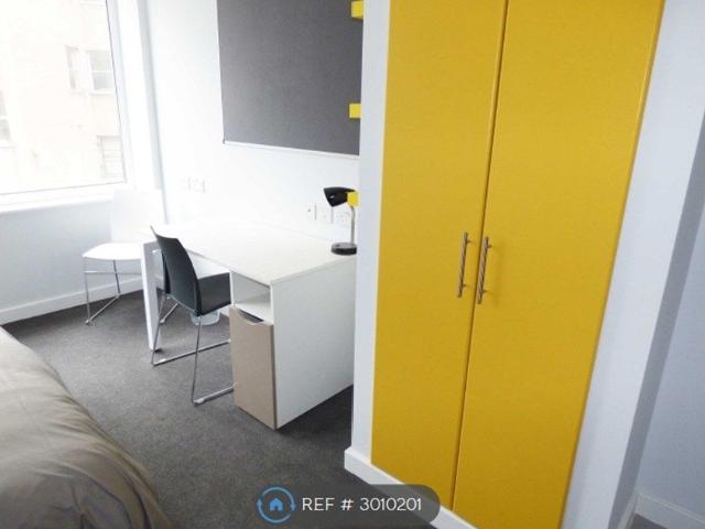 Studio for rent in Spring Park, Luton