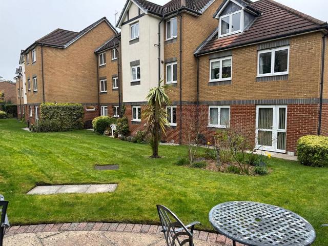 Apartment for rent in Camberley, Surrey Heath