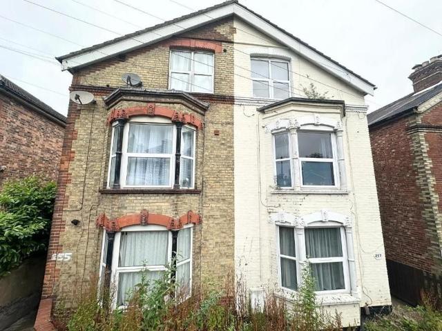 Studio for rent in St James, Sandown Park