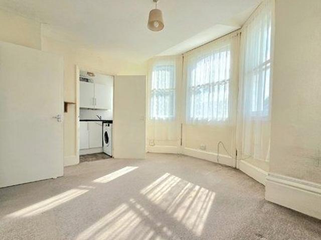 Apartment for rent in St James, Sandown Park