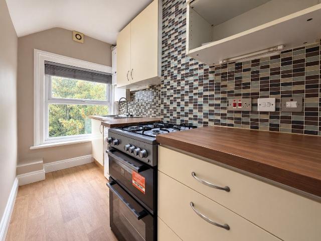 Apartment for rent in High Brooms, Tunbridge Wells