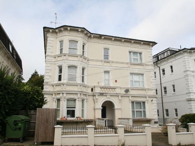 Apartment for rent in Royal Wells Park, Tunbridge Wells
