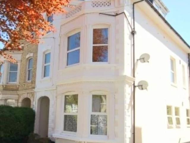 Apartment for rent in St James, Sandown Park