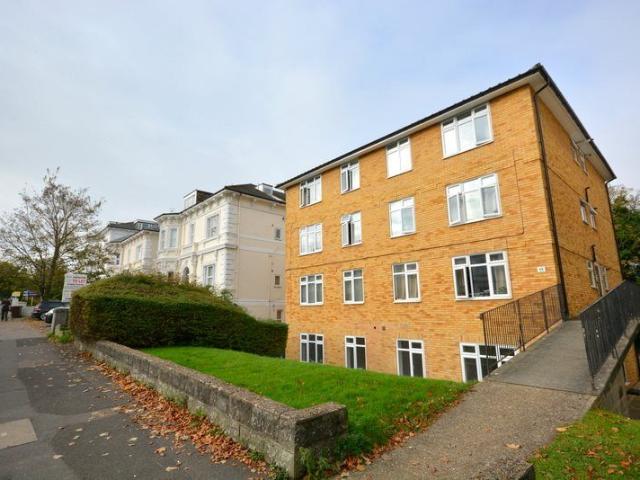 Apartment for rent in St James, Sandown Park