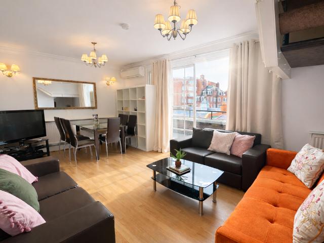 Apartment for rent in Mayfair, Greater London