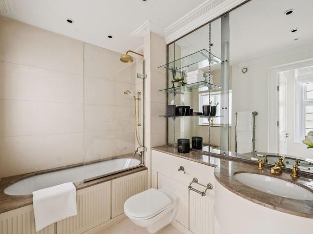 Apartment for rent in Mayfair, Isle Of Man