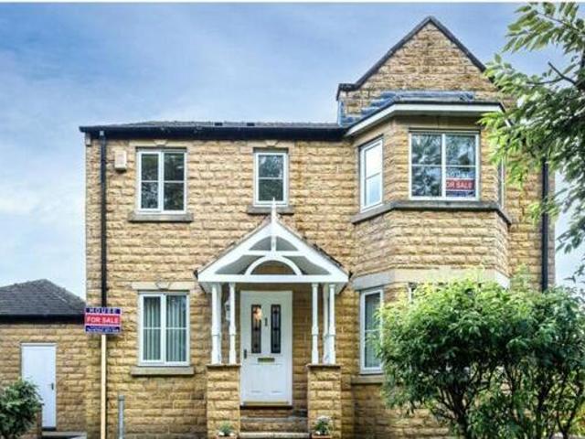 House for sale in Halifax, West Yorkshire