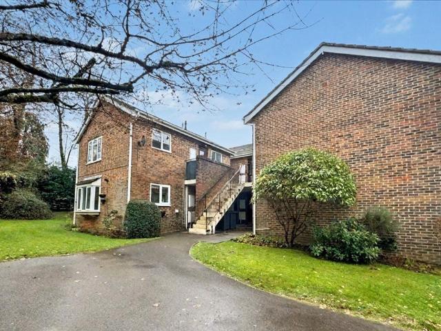 Apartment for rent in Petersfield, Bolton Low Houses