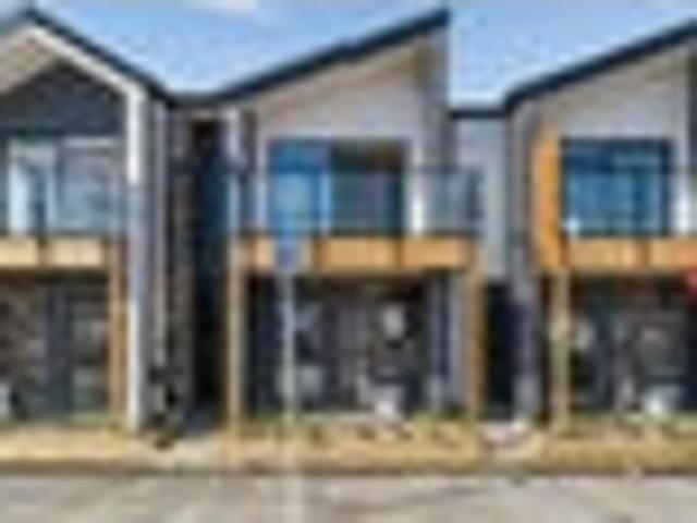 Townhouse for rent in Pauatahanui, Wellington