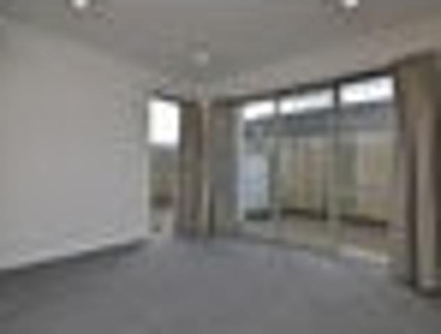 Townhouse for rent in Pauatahanui, Wellington