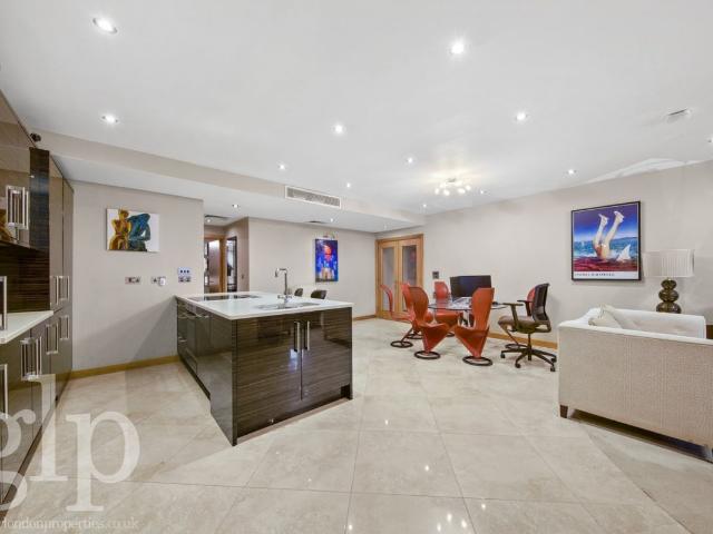 Apartment for rent in City of Westminster, Greater London