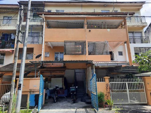 Townhouse for sale in Kajang, Langat