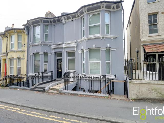 Apartment for rent in Round Hill, Brighton & Hove