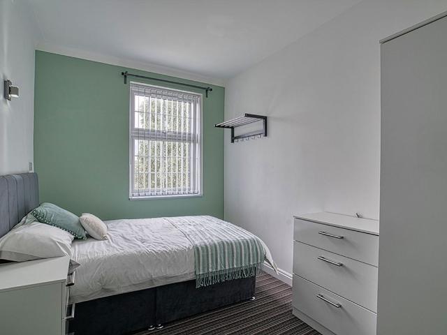 Room for rent in West Bank, Widnes