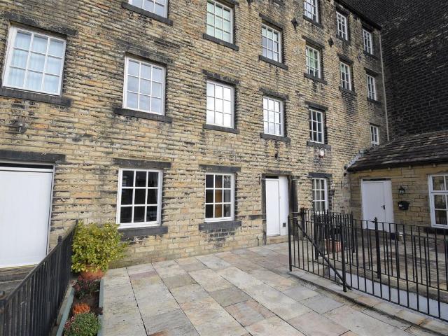 Apartment for rent in Meltham, West Yorkshire