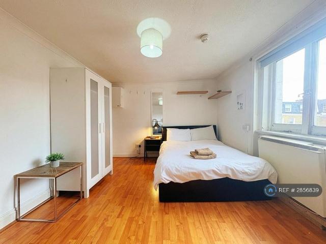 Apartment for rent in Marylebone, Greater London