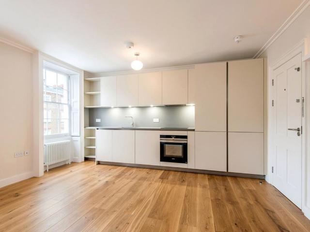 Apartment for rent in Marylebone, Greater London