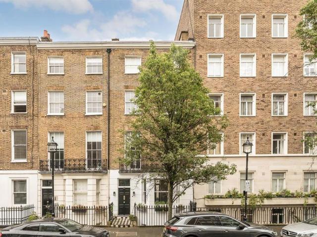 Apartment for rent in Marylebone, Greater London