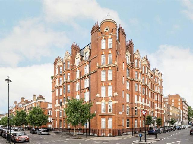 Apartment for rent in Marylebone, Greater London