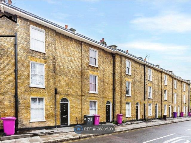 House for rent in Poplar Grove, Greater London