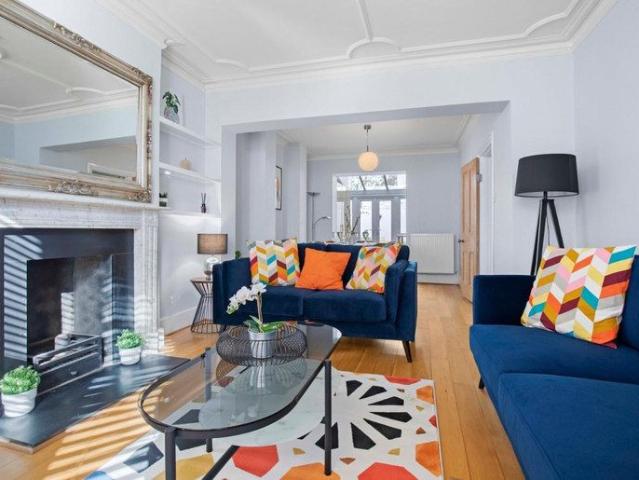 Townhouse for rent in Round Hill, Brighton & Hove
