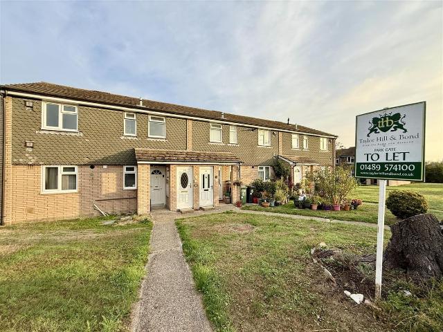 Apartment for rent in Hedge End, Helford