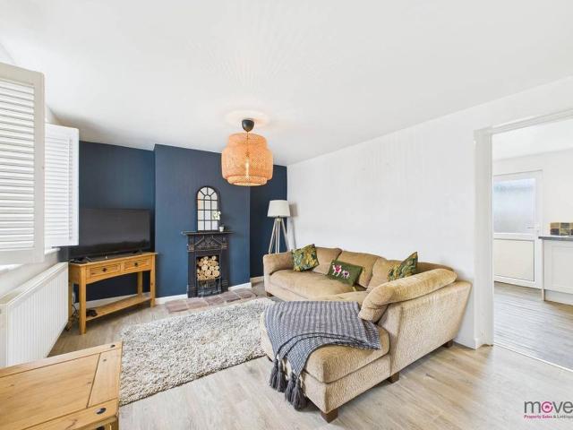 House for rent in Ewens Farm, Cheltenham