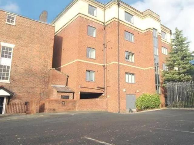 Apartment for rent in Calderstones